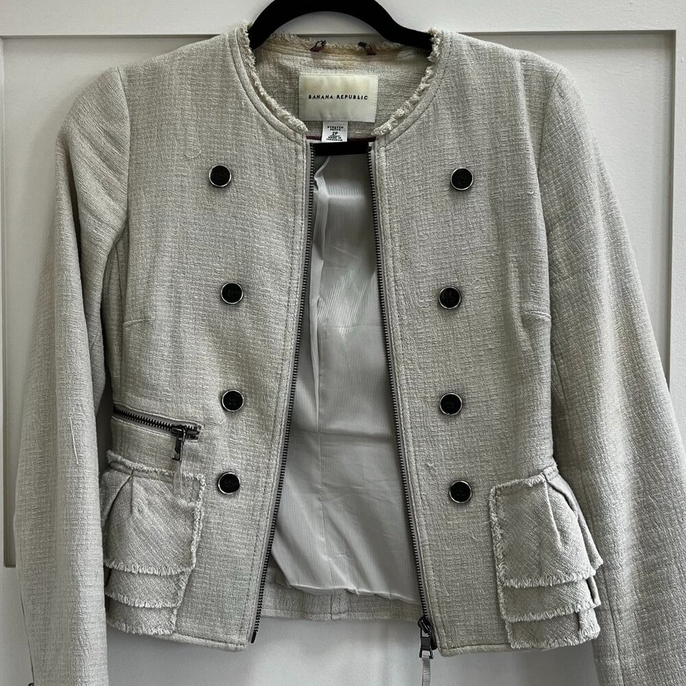 Banana Republic Cropped Tweed Jacket Size P2 Color: Stone